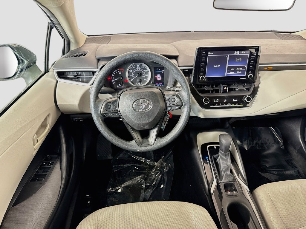 Used 2022 Toyota Corolla LE FWD image 16