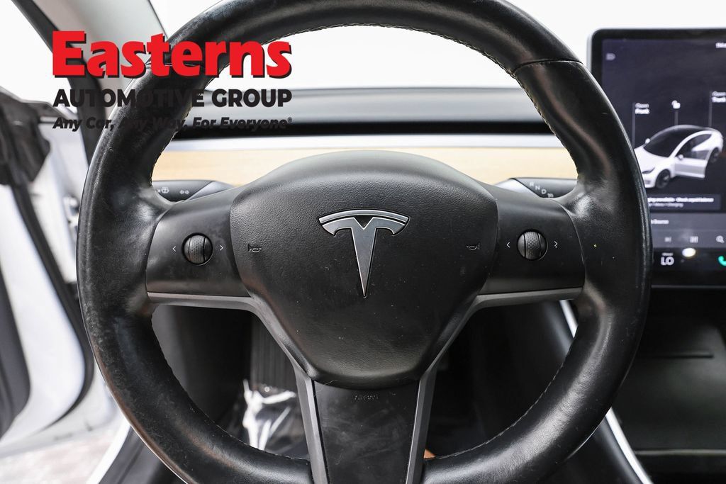 Used 2018 Tesla Model 3 Long Range RWD image 10