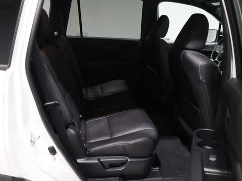 Used 2023 Honda Passport EX-L image 23