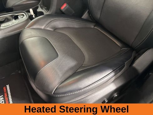 Used 2022 Jeep Cherokee Limited image 13