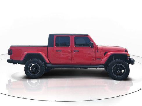 Used 2021 Jeep Gladiator Sport AWD/4WD image 2