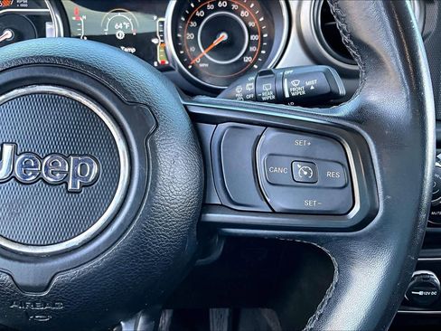 Used 2021 Jeep Wrangler Unlimited Sport image 24