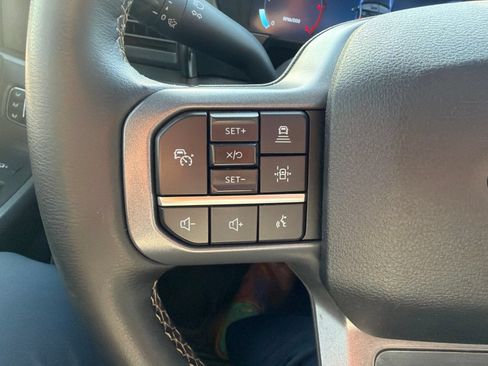 Used 2025 Ford F350 Lariat w/ Lariat Ultimate Package AWD/4WD image 25