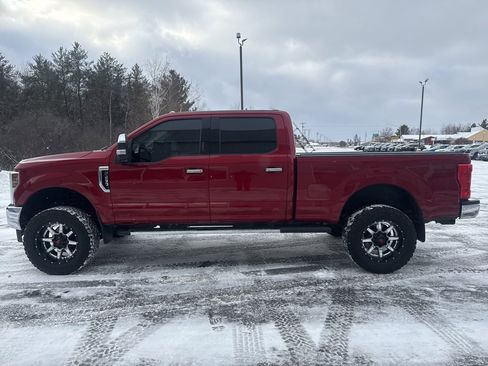 Used 2019 Ford F250 Lariat w/ Chrome Package image 8