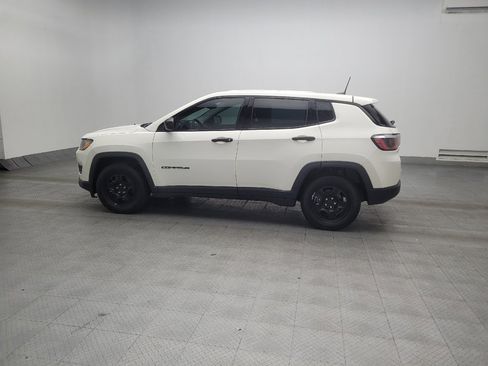 Used 2019 Jeep Compass Sport FWD image 3