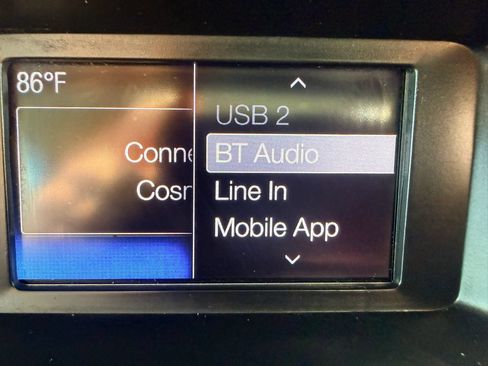 Used 2017 Ford Focus SE FWD image 7