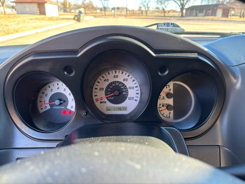 Used 2004 Nissan Frontier XE w/ (PWR) XE Pwr Pkg image 14