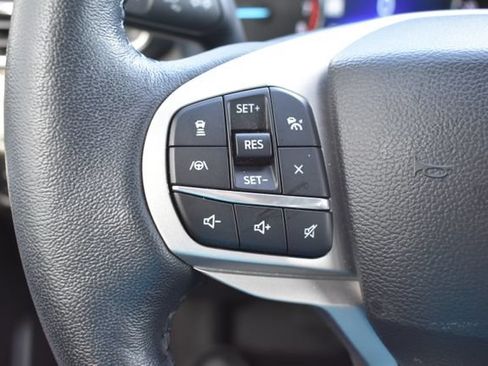Used 2023 Ford Explorer XLT w/ Equipment Group 202A AWD/4WD image 21