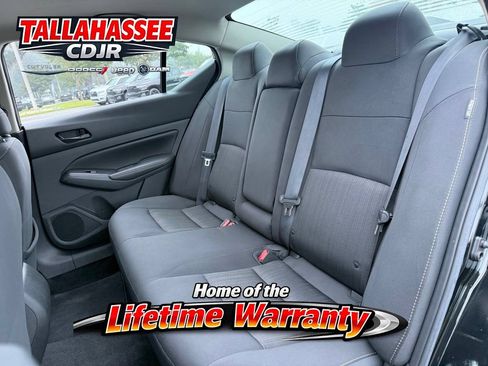Used 2025 Nissan Altima 2.5 SV FWD image 24