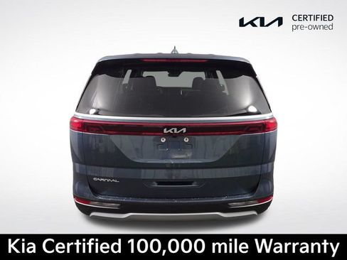 Used 2024 Kia Carnival EX FWD image 7