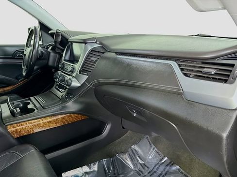Used 2018 Chevrolet Tahoe Premier RWD image 32
