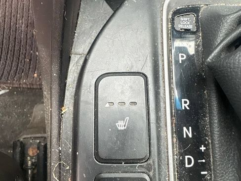 Used 2017 Hyundai Santa Fe Sport FWD image 29