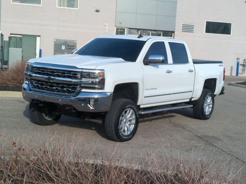 Used 2017 Chevrolet Silverado 1500 LTZ w/ Sport Package AWD/4WD image 4