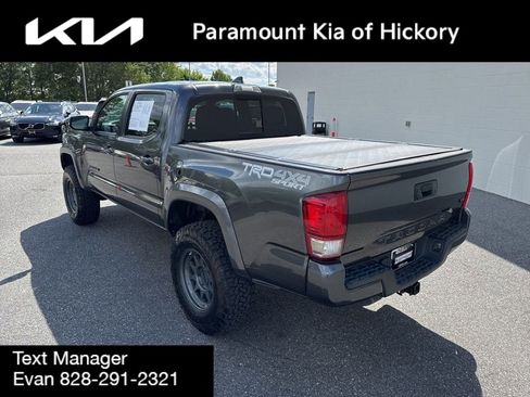 Used 2017 Toyota Tacoma TRD Sport w/ Tow Package (A/T) AWD/4WD image 5