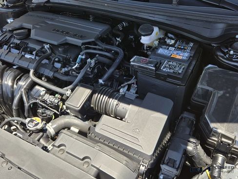 Certified 2025 Kia K4 FWD image 19
