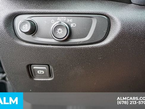 Used 2025 Chevrolet Blazer LT FWD image 45