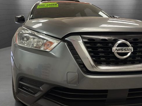 Used 2020 Nissan Kicks SV w/ Exterior Package FWD image 9