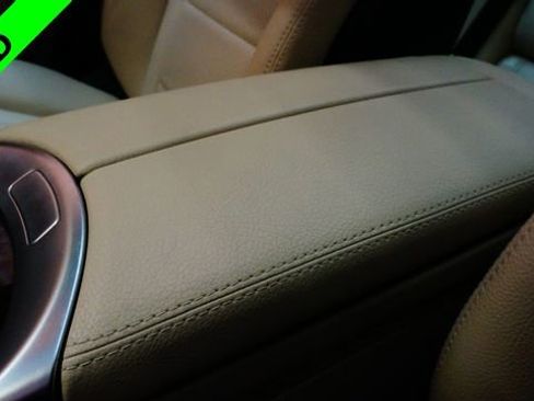 Used 2018 Mercedes-Benz C 300 4MATIC Sedan image 21