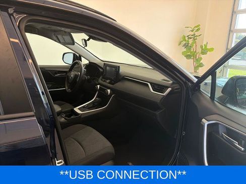 Used 2021 Toyota RAV4 XLE AWD/4WD image 8