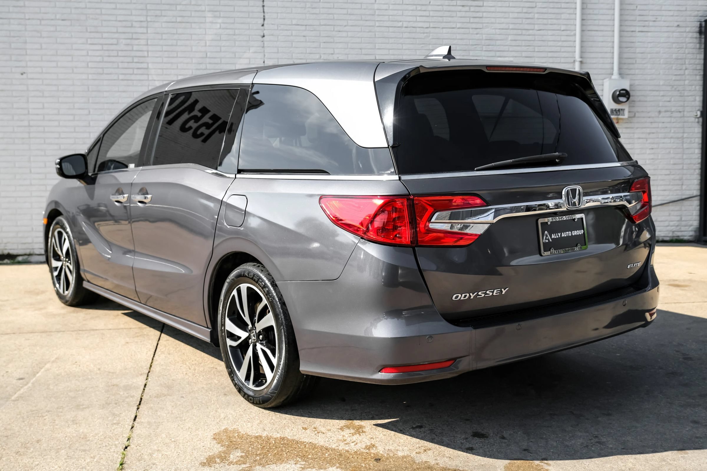 Used 2019 Honda Odyssey Elite image 10