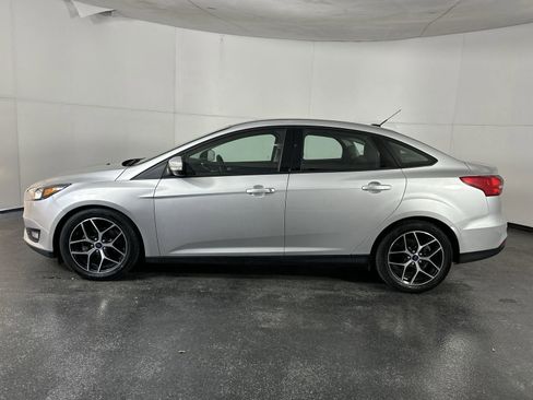 Used 2018 Ford Focus SEL w/ Cold Weather Package image 8