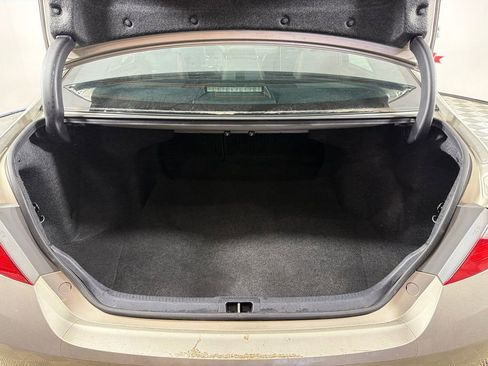 Used 2015 Toyota Camry SE image 18