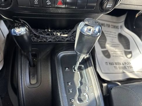 Used 2012 Jeep Wrangler Unlimited Sport AWD/4WD image 41