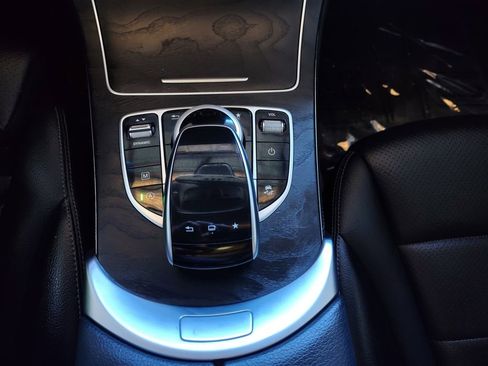 Used 2016 Mercedes-Benz GLC 300 image 9