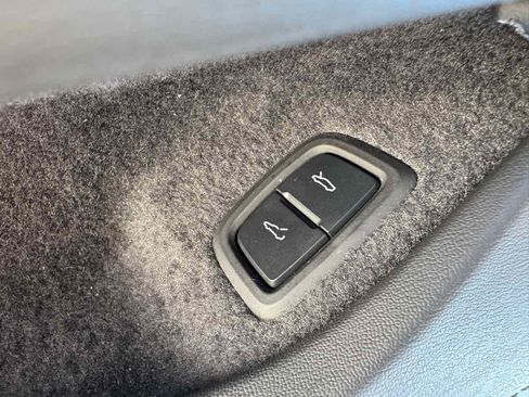 Used 2020 Chevrolet Corvette Stingray Preferred Conv w/ 2LT Preferred Equipment Group RWD image 46