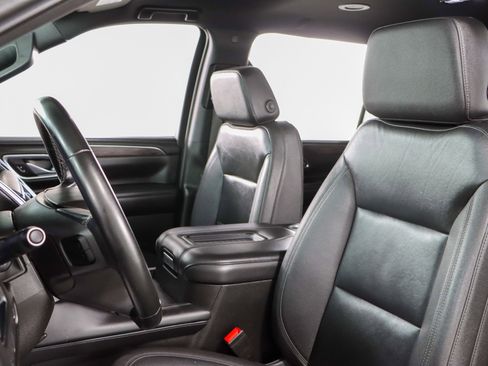 Used 2023 Chevrolet Suburban LT image 26