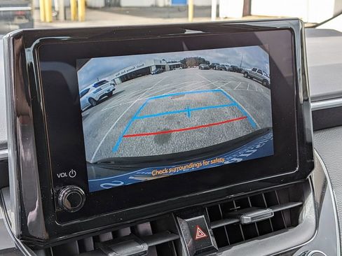 Used 2023 Toyota Corolla LE image 6