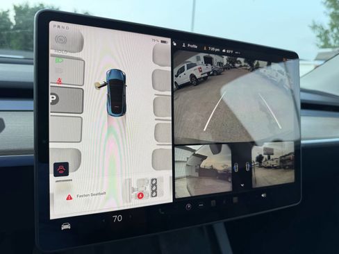 Used 2023 Tesla Model Y Long Range AWD/4WD image 26