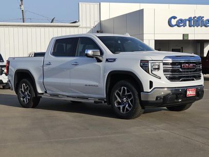 New 2026 GMC Sierra 1500 SLT