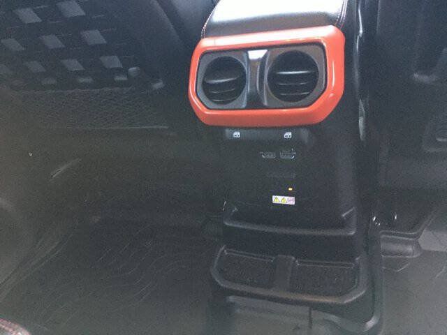 Used 2021 Jeep Wrangler Unlimited Rubicon AWD/4WD image 27