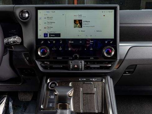 Used 2025 Lexus GX 550 w/ Cold Area Package image 24