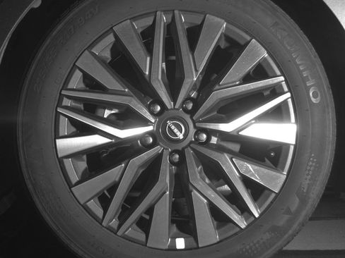 Used 2025 Nissan Altima 2.5 SV image 12