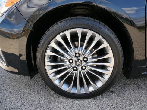 Used 2017 Toyota Avalon Limited w/ All Weather Liner Package FWD image 36
