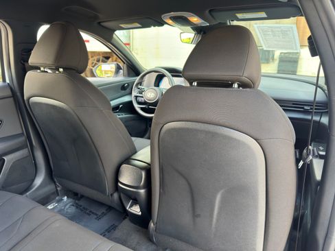 Used 2025 Hyundai Elantra Sport FWD image 30