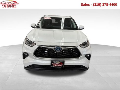 Used 2023 Toyota Highlander Limited image 9