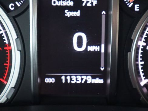 Used 2021 Toyota 4Runner Limited image 31