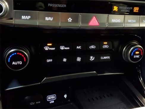 Used 2023 Kia Stinger GT2 image 37