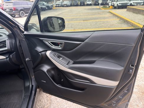 Used 2022 Subaru Forester Limited image 14