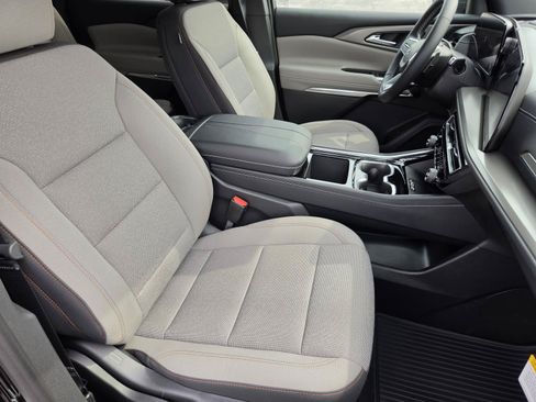 New 2026 Chevrolet Traverse LT w/ Midnight/Sport Edition FWD image 10