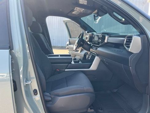 Used 2025 Toyota Tundra SR5 w/ TRD Off-Road Package AWD/4WD image 15