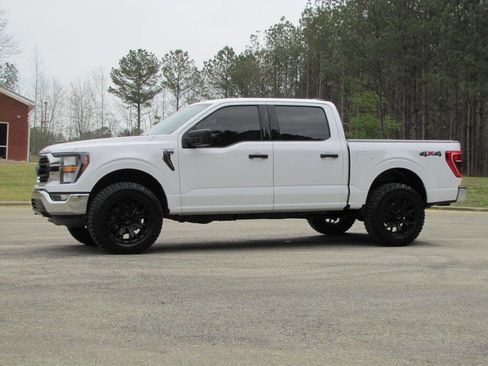 Used 2023 Ford F150 XLT w/ Equipment Group 301A Mid image 4