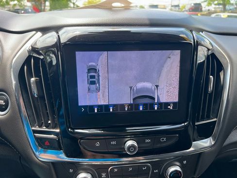 Used 2021 Chevrolet Traverse Premier AWD/4WD image 44