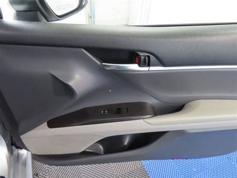 Used 2023 Toyota Camry LE FWD image 29