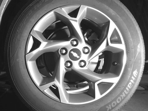Used 2025 Chevrolet Trax LT FWD image 14
