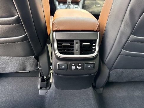 Certified 2025 Subaru Outback Touring w/ Popular Package #2 AWD/4WD image 17