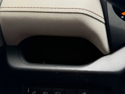 Used 2020 Toyota RAV4 XLE Premium FWD image 22